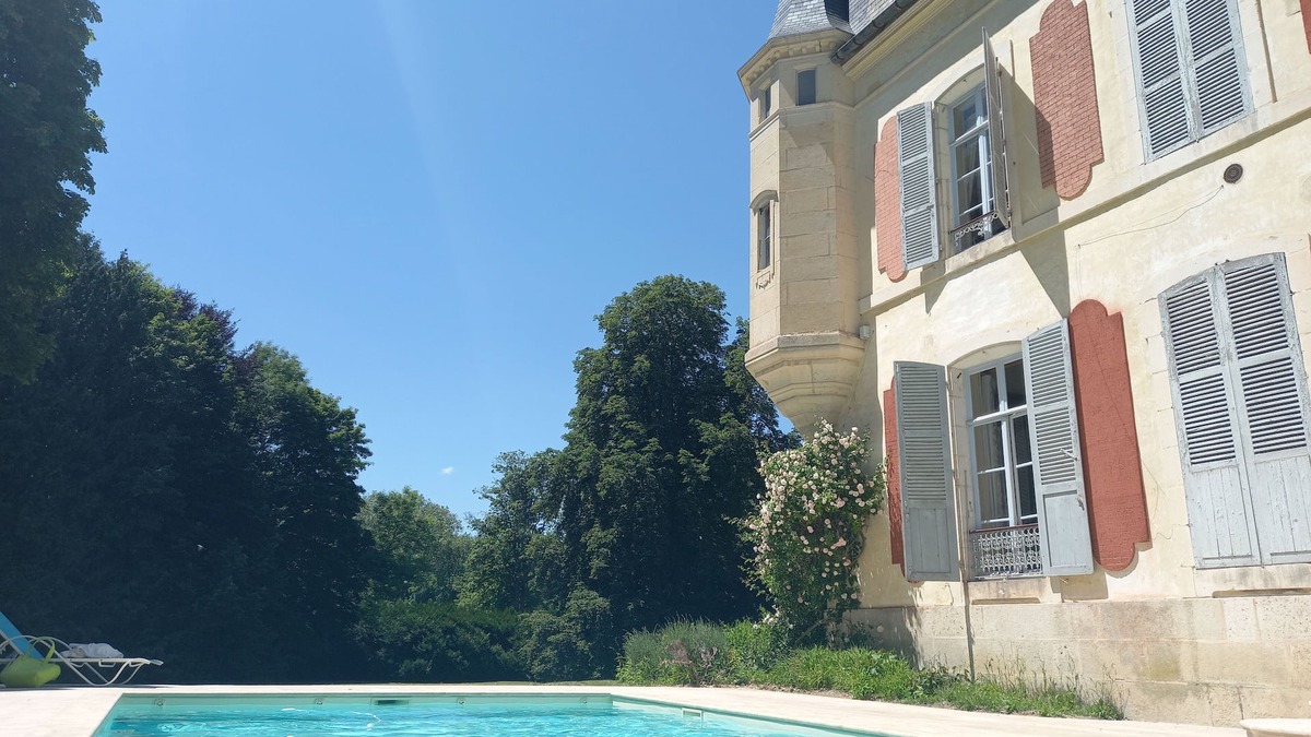 Mussy-sur-Seine Other | Holiday house in Château de Champagne, luxurious, private for 1 Family/group
