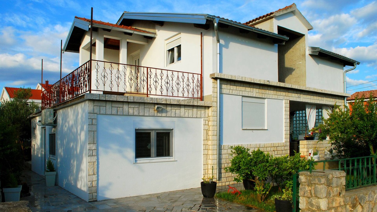 Srima Boat Rental | Holiday house Ines for family holidays
