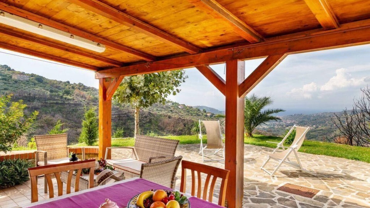 Laureana Cilento House | Holiday house Laureana Cilento for 1 - 4 persons with 1 bedroom - Holiday house