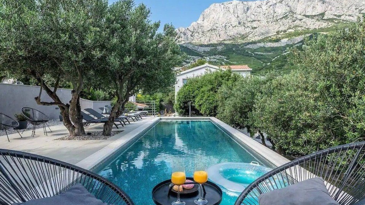Krvavica House | Holiday house Krvavica for 1 - 6 persons with 3 bedrooms - Holiday house