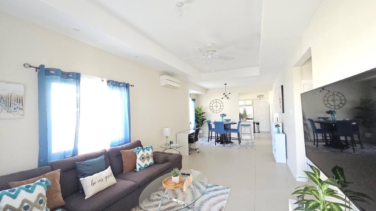 Lucea House | Holiday house Lucea for 1 - 6 persons with 3 bedrooms - Holiday house