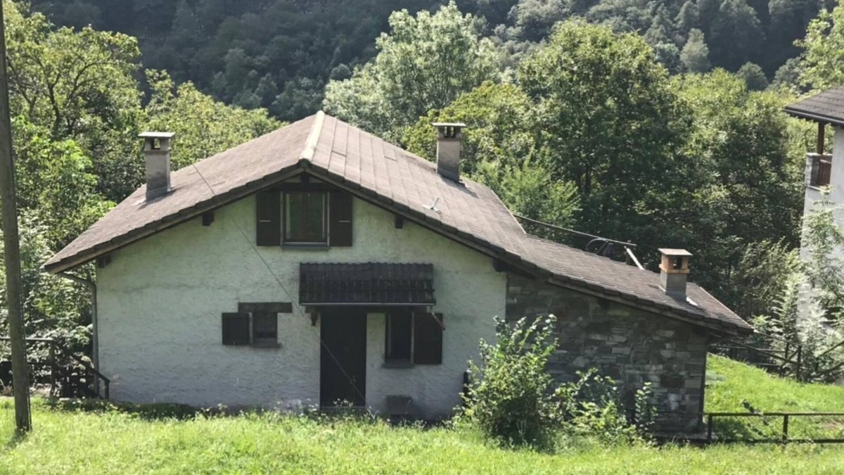 Lavizzara House | Holiday house Menzonio for 1 - 5 persons with 4 bedrooms - Detached holiday house