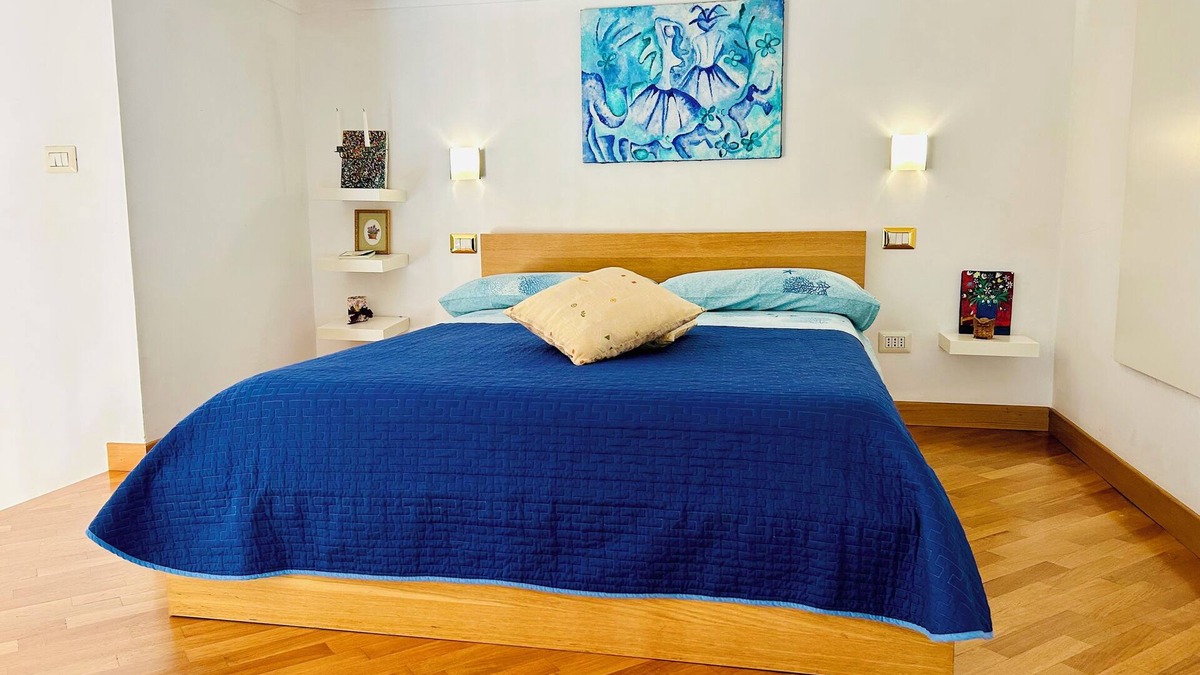 Historical Center Apartment | HOLIDAY HOUSE Mezzocannone