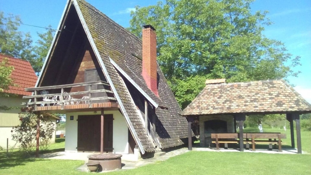 Sisak-Moslavina House | Holiday house Mir - countryside house with jacuzzi: - Krapje, Continental Croati, Croatia