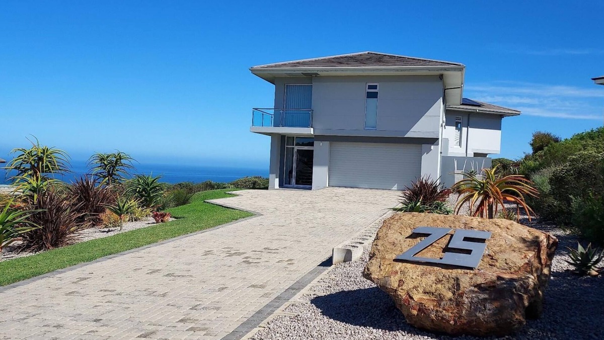 Pinnacle Point House | Holiday house Mossel Bay for 1 - 6 persons with 3 bedrooms - Holiday house