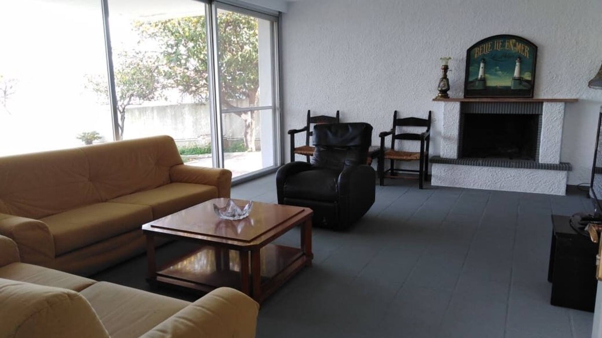Psathopirgos House | Holiday House on the beach