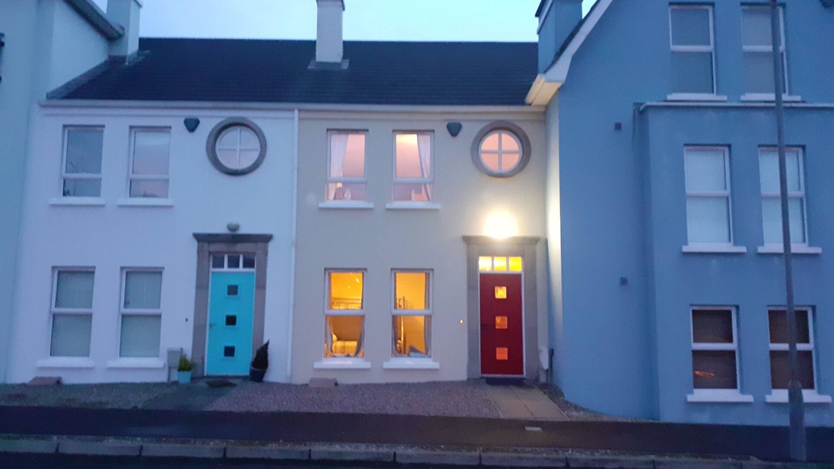 Portrush House | Holiday house on the beach