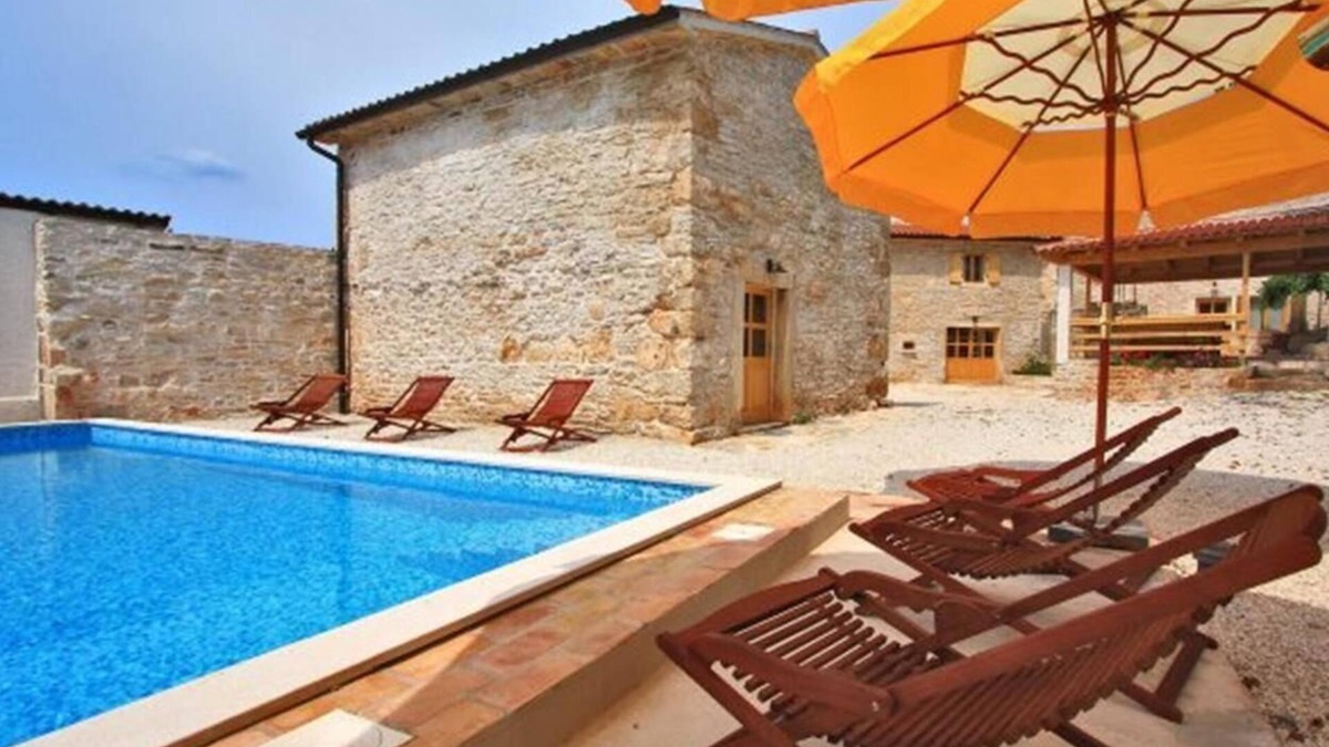 Orihi House | Holiday house Orihi for 1 - 16 persons with 8 bedrooms - Holiday home