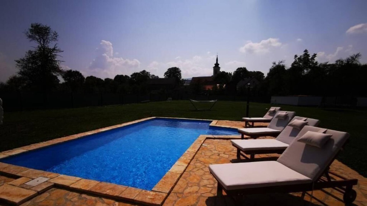 Otocac House | Holiday house Otocac for 2 - 6 persons with 3 bedrooms - Holiday house