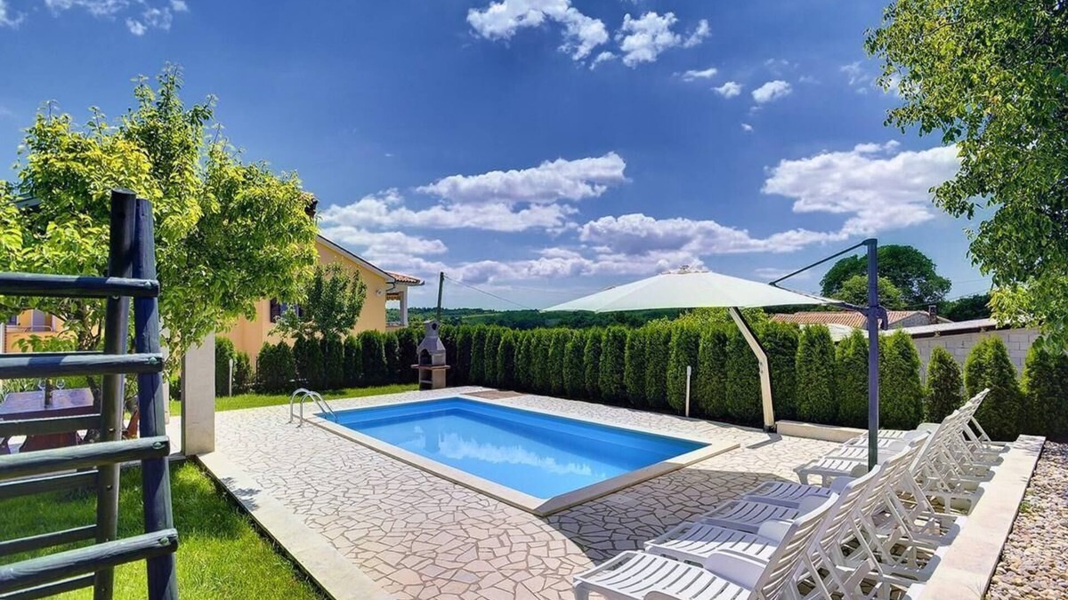 Lindar House | Holiday house Pazin for 1 - 10 persons with 5 bedrooms - Holiday home