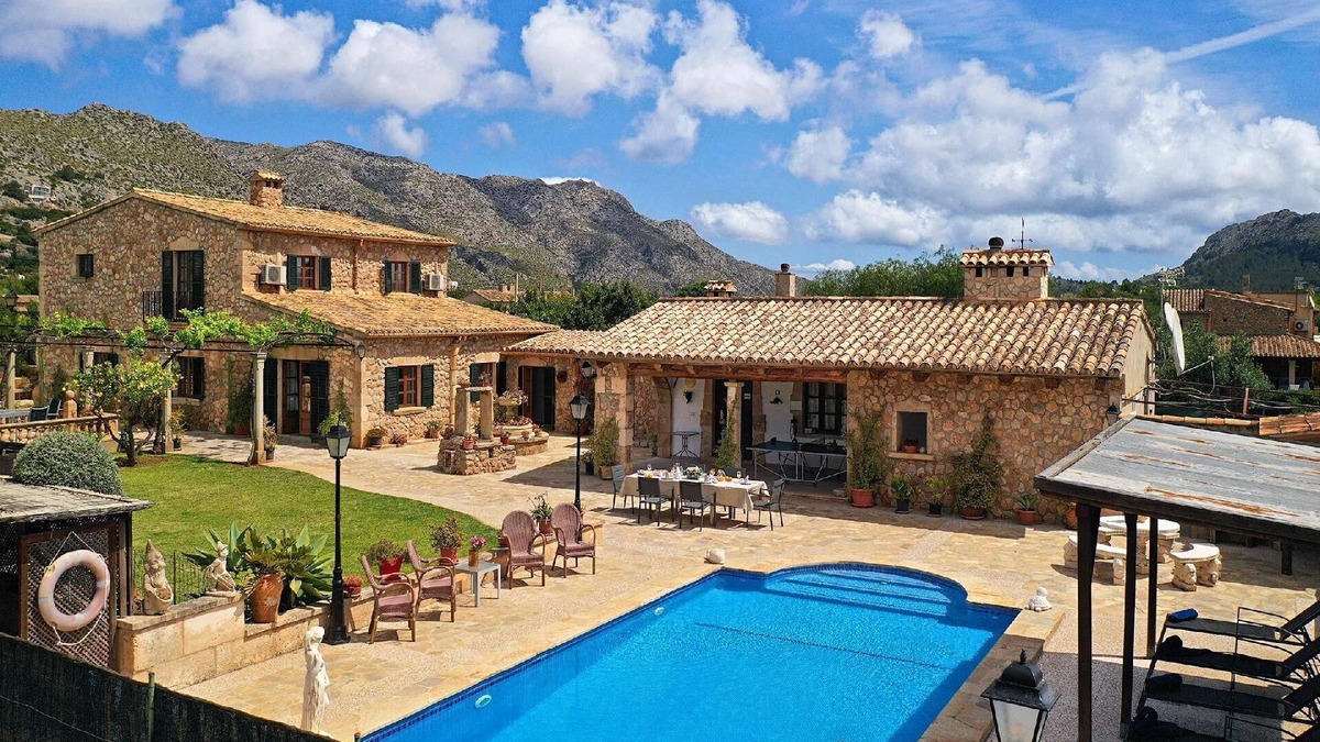 Buger House | Holiday house Pollença for 1 - 6 persons with 3 bedrooms - Holiday house