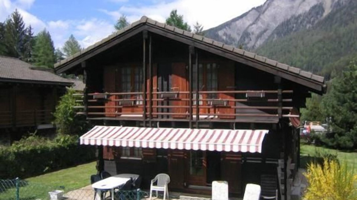 Saleinaz Ski Chalet | Holiday house Praz-de-Fort for 1 - 5 persons with 3 bedrooms - Detached holiday house