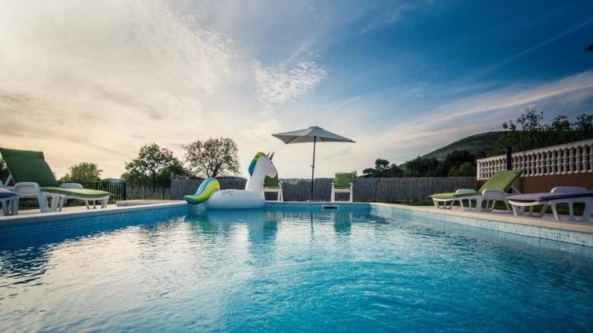 Labin House | Holiday house Prgomet for 8 persons with 3 bedrooms - Holiday home