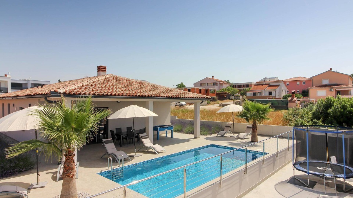 Sikici House | Holiday house Pula for 1 - 8 persons with 3 bedrooms - Holiday home