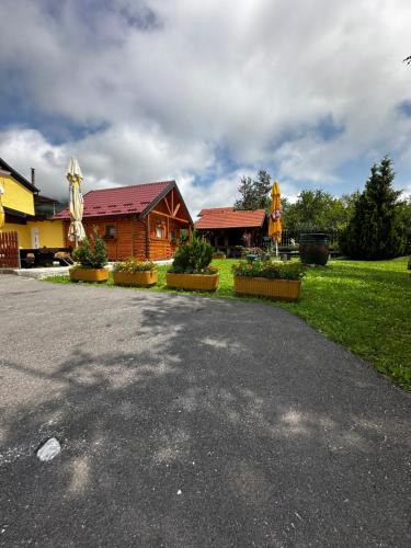 Zumberak Ski Chalet | Holiday house Radić