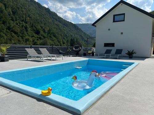 Logarsce House | HOLIDAY HOUSE - River Bača