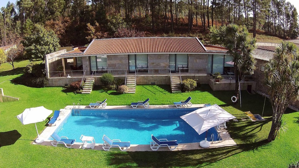 Rubiaes House | Holiday house Rubiães for 1 - 12 persons with 6 bedrooms - Holiday house