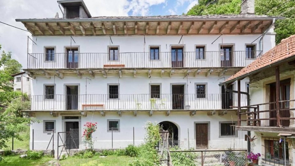 Russo House | Holiday house Russo for 1 - 6 persons with 3 bedrooms - Historical building