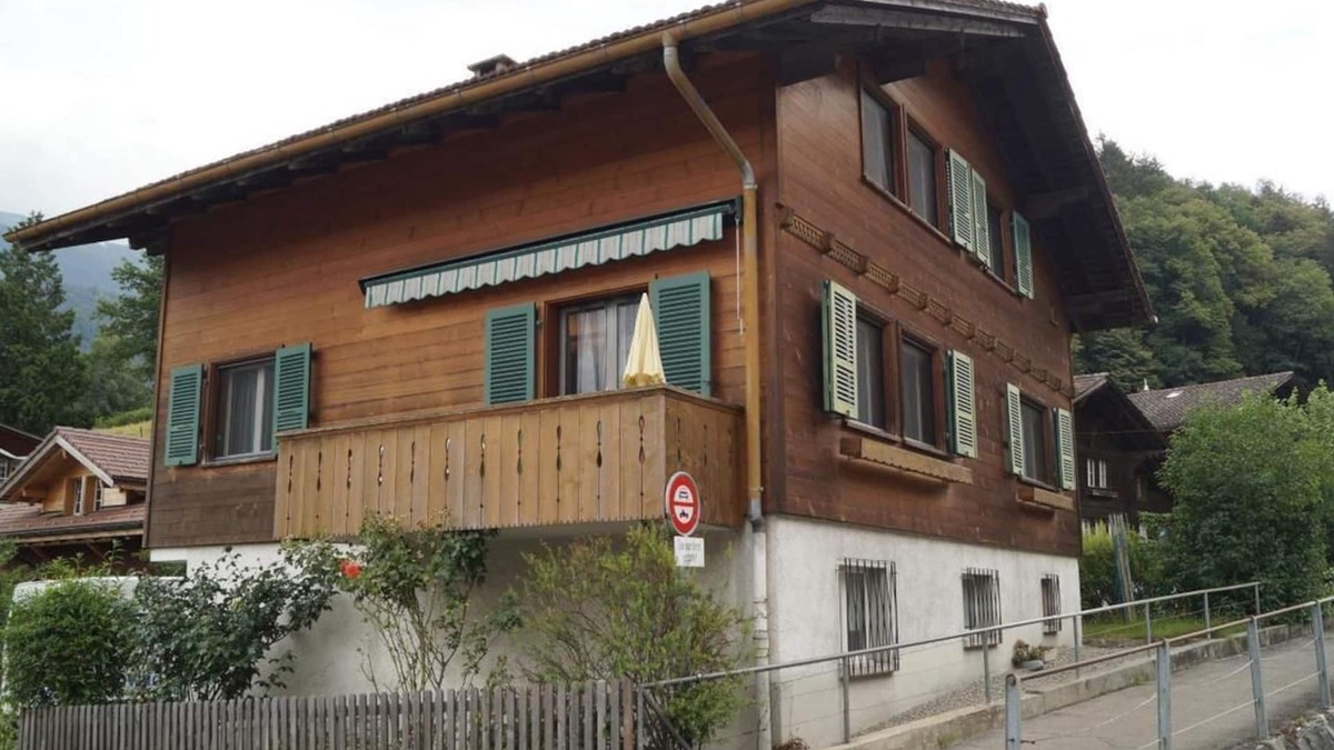 Willigen Ski Chalet | Holiday house Schattenhalb for 1 - 12 persons with 5 bedrooms - Holiday house