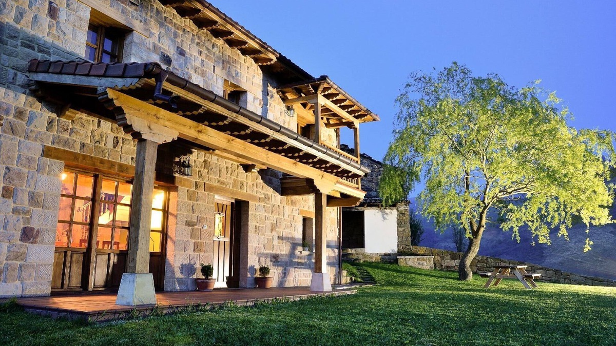 Selaya House | Holiday house Selaya for 2 - 8 persons with 4 bedrooms - Holiday house