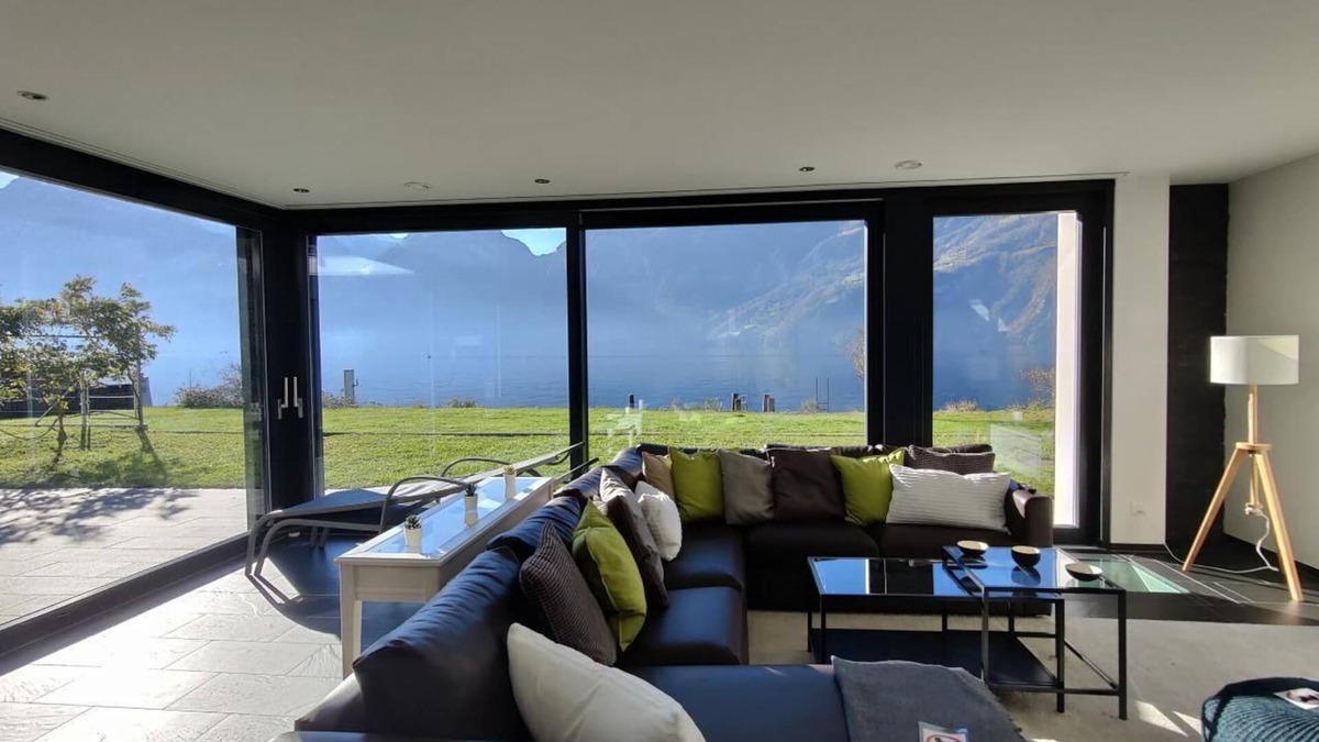 Ruetli House | Holiday house Sisikon for 1 - 10 persons with 4 bedrooms - Detached holiday house