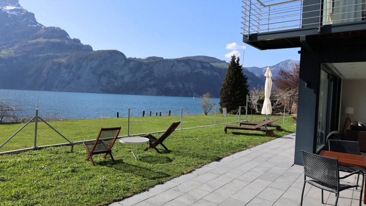 Ruetli House | Holiday house Sisikon for 1 - 4 persons with 2 bedrooms - Detached holiday house