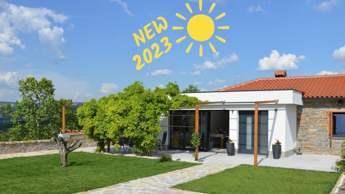 Spodnje Skofije House | Holiday house, Slovenian coast, large terrace with a pergola, parking, sea, BBQ