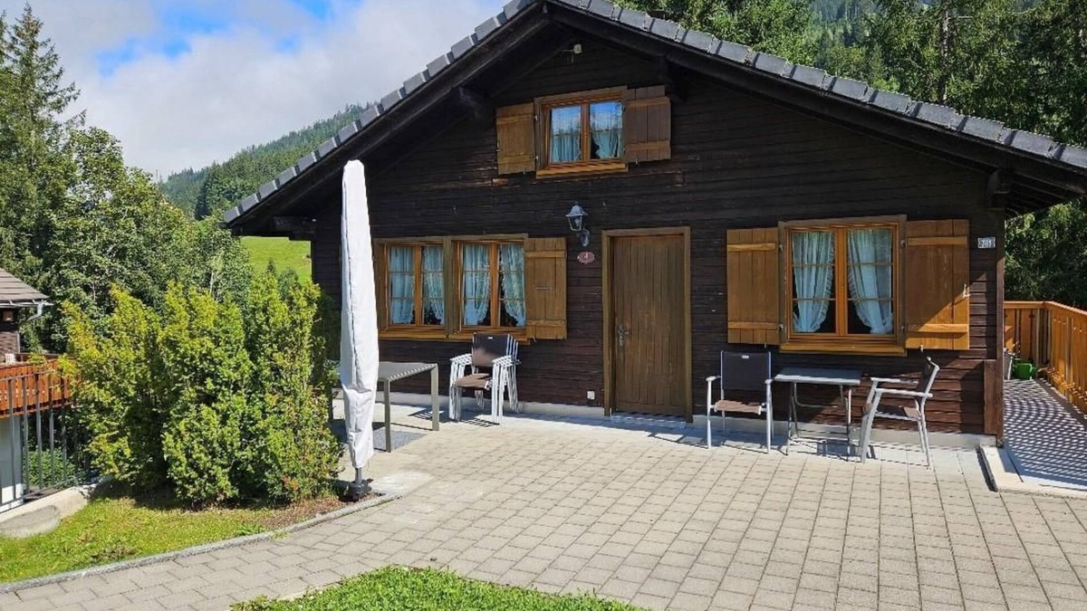 Soerenberg Ski Chalet | Holiday house Sörenberg for 1 - 6 persons with 3 bedrooms - Chalet