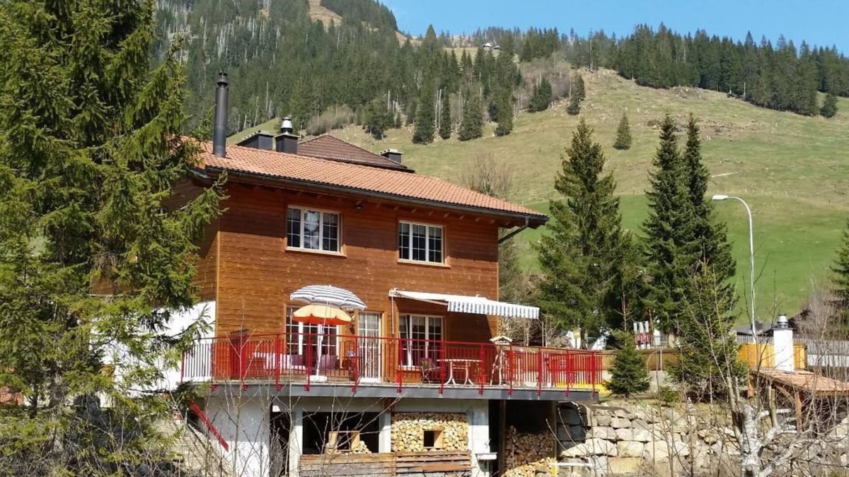 Soerenberg Ski Chalet | Holiday house Sörenberg for 1 - 8 persons with 3 bedrooms - Detached holiday house