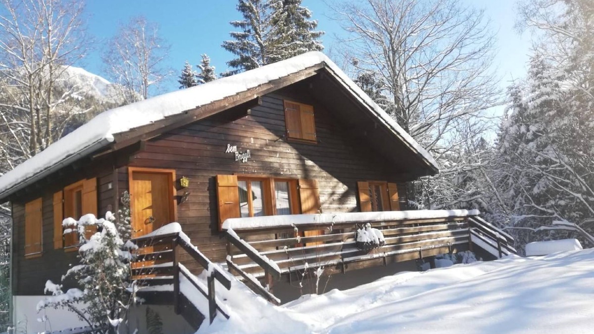 Soerenberg Ski Chalet | Holiday house Sörenberg for 1 - 6 persons with 4 bedrooms - Holiday house