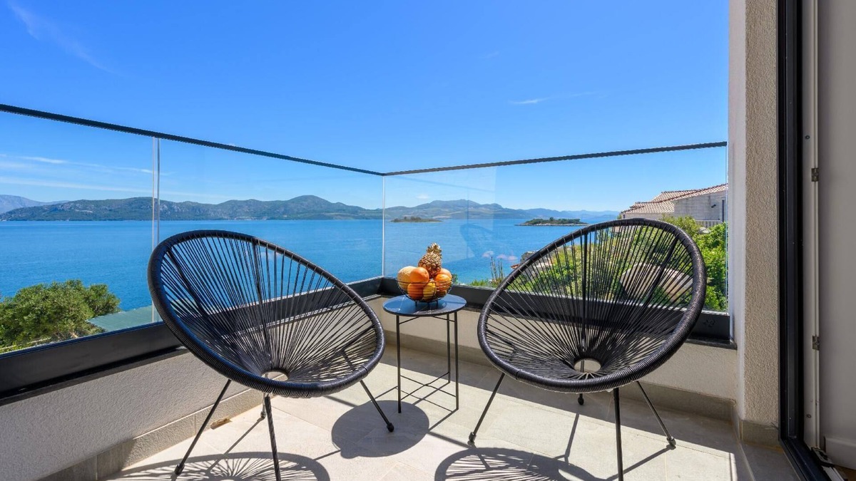 Sreser House | Holiday house Sreser for 1 - 8 persons with 3 bedrooms - Holiday home