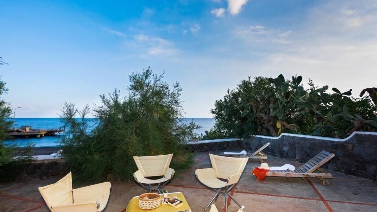 San Vincenzo House | Holiday house Stromboli for 2 - 6 persons with 2 bedrooms - Holiday house
