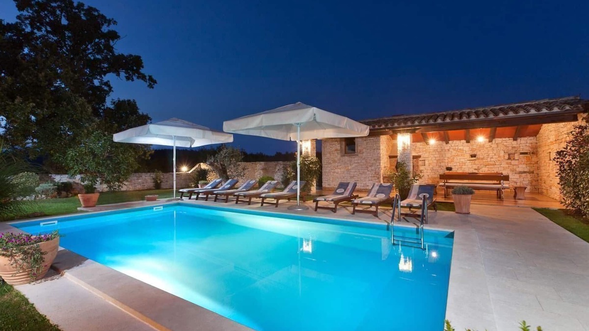 Peresiji House | Holiday house Svetvinčenat for 2 - 10 persons with 5 bedrooms - Twin house