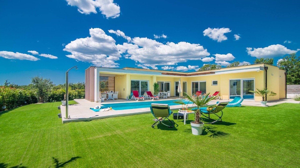 Stokovci House | Holiday house Svetvinčenat for 1 - 6 persons with 3 bedrooms - Holiday home