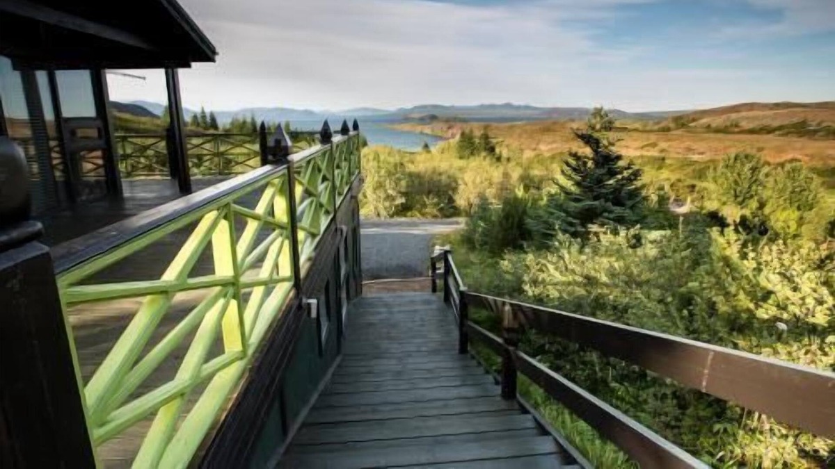 Skalafell House | Holiday house Tingvallavatn for 1 - 6 persons with 3 bedrooms - Holiday home