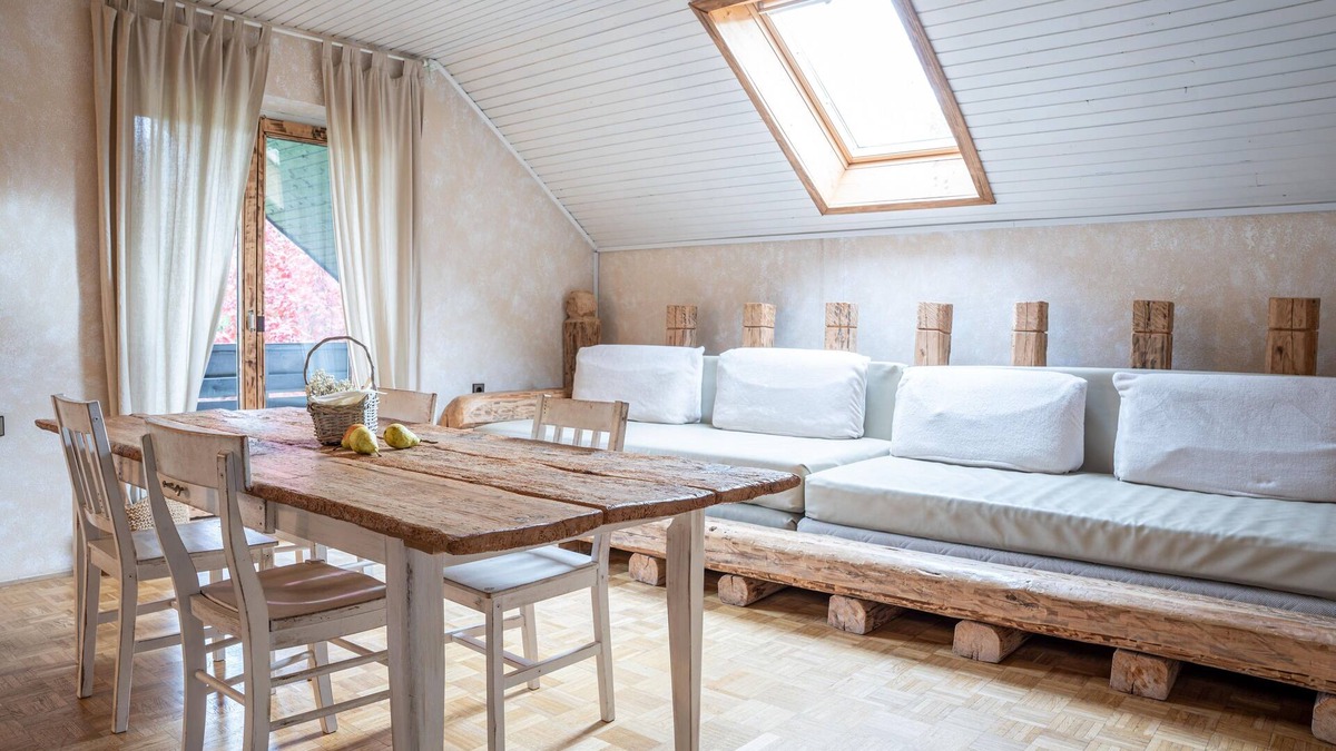 Gozd Martuljek Apartment | Holiday House Trata | Apartment 2 | Balcony | 2 x Bedroom | Mountain View