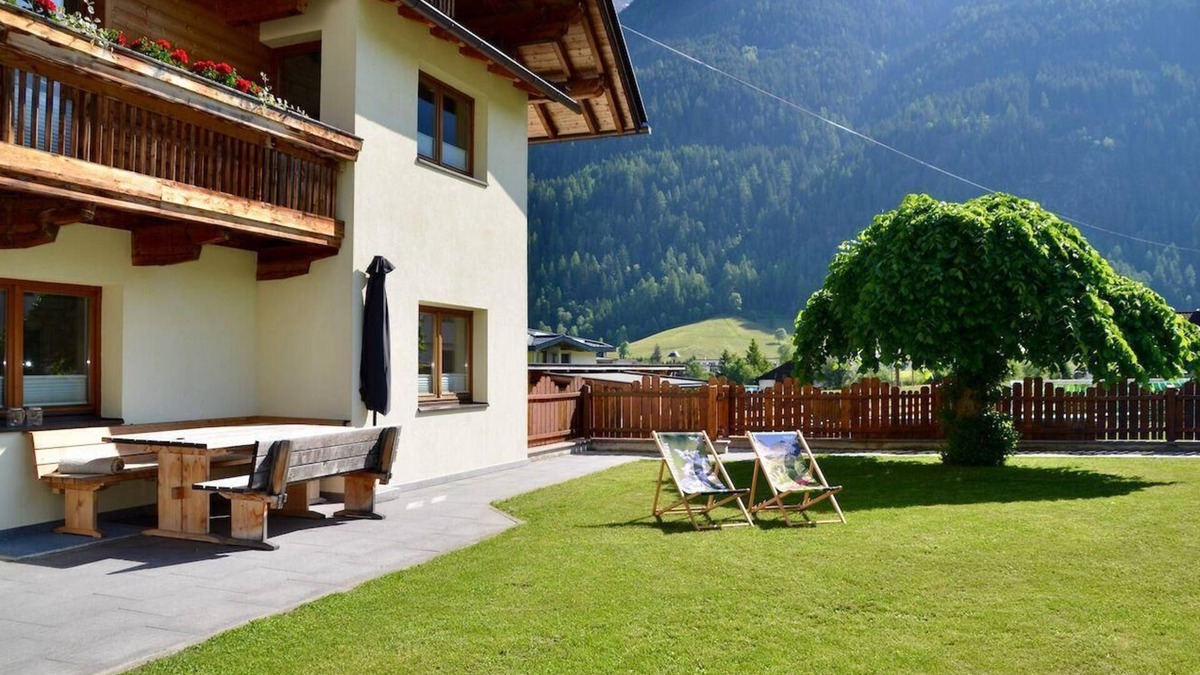 Umhausen House | Holiday house Umhausen for 1 - 18 persons with 8 bedrooms - Holiday house