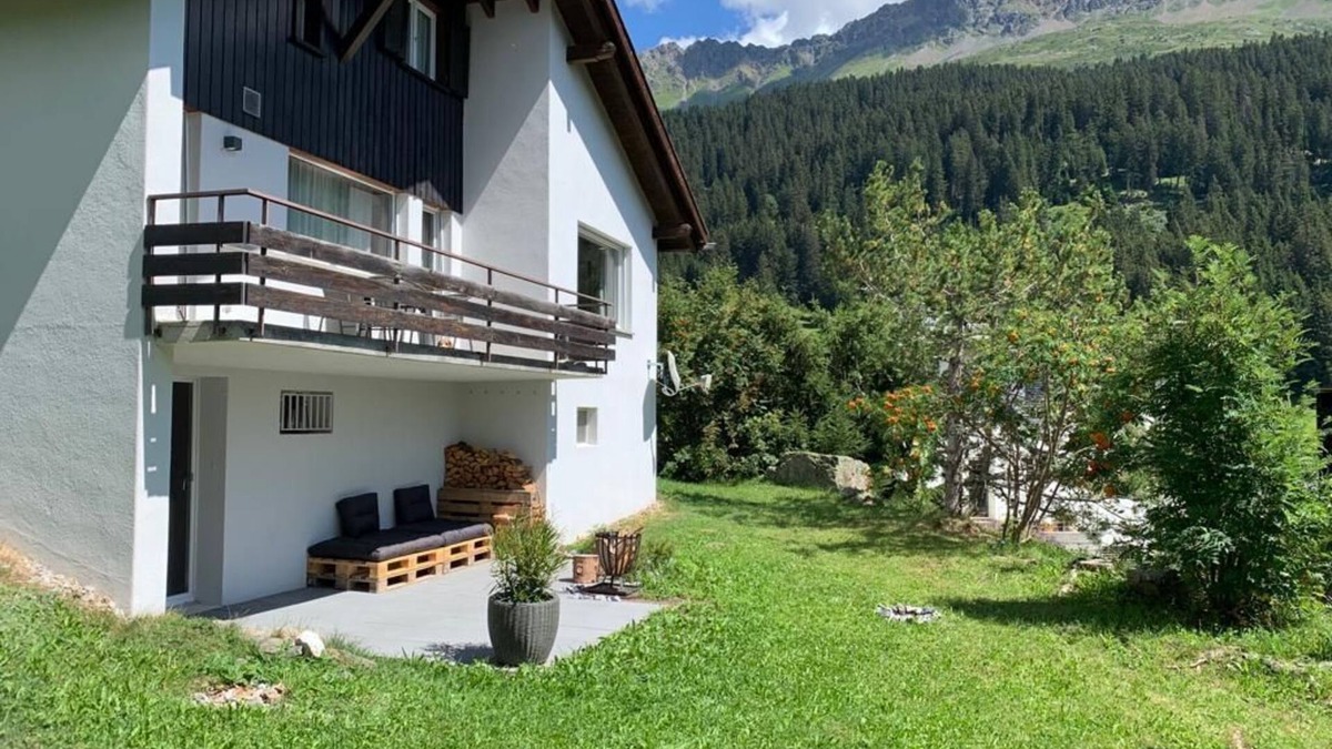 Valbella House | Holiday house Valbella for 1 - 8 persons with 4 bedrooms - Detached holiday house