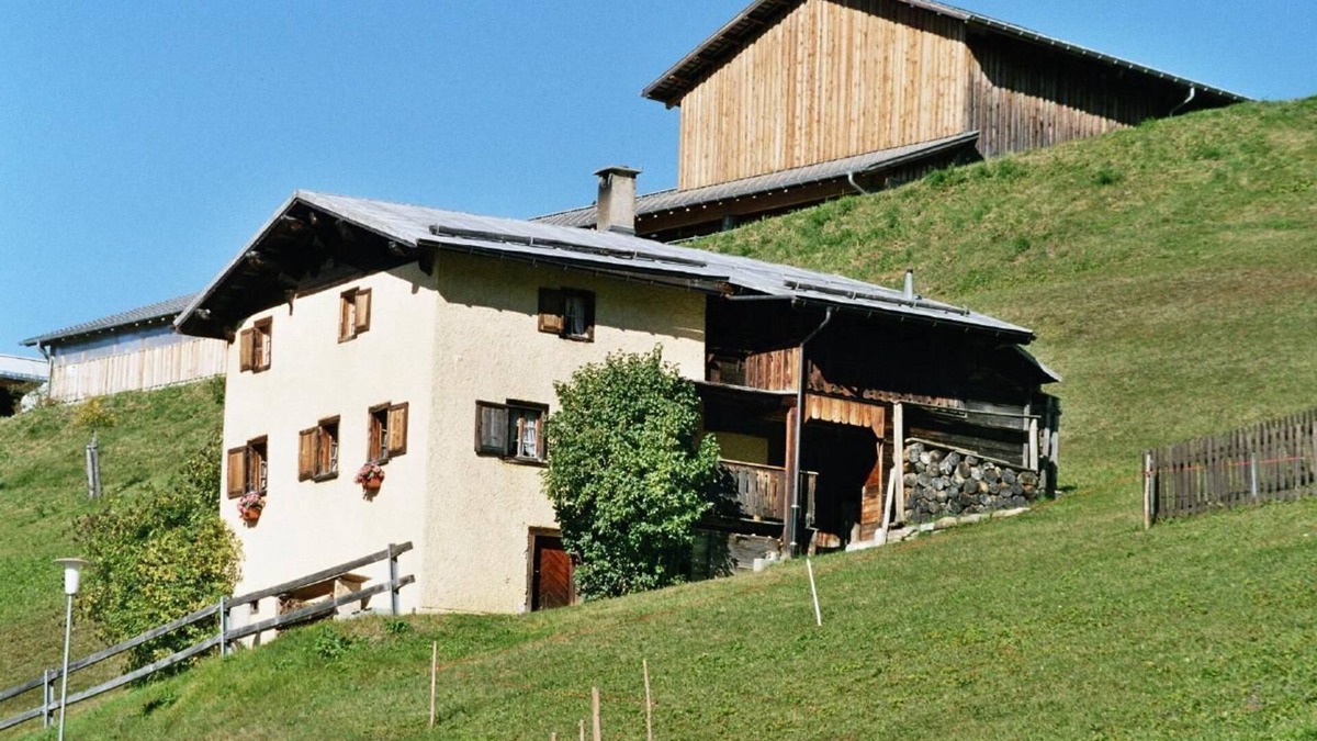 Praz House | Holiday house Valendas for 1 - 6 persons with 3 bedrooms - Holiday house