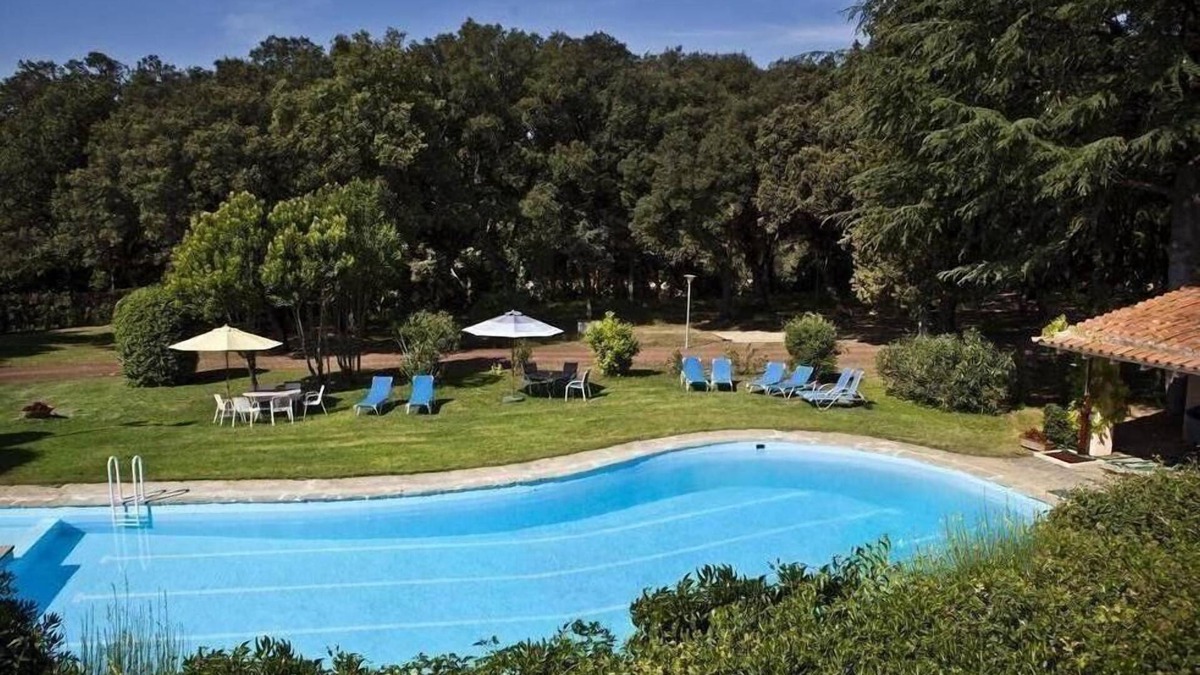 Vilanant House | Holiday house Vilanant for 8 - 21 persons with 8 bedrooms - Holiday home