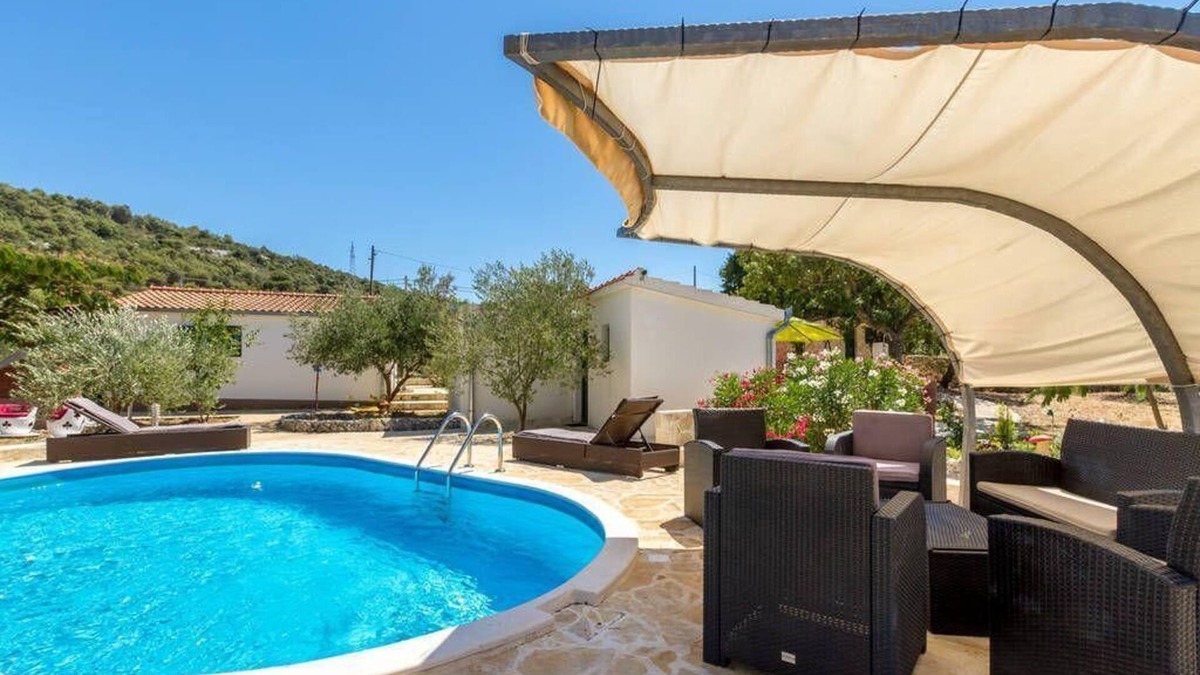Seget House | Holiday house Vrsine for 1 - 5 persons with 2 bedrooms - Holiday house