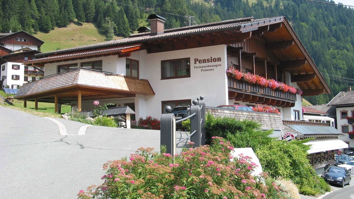Maria Luggau Apartment | Holiday house Wassermühle in 250 m from the pension - Pension Prünster Ferienwohnungen