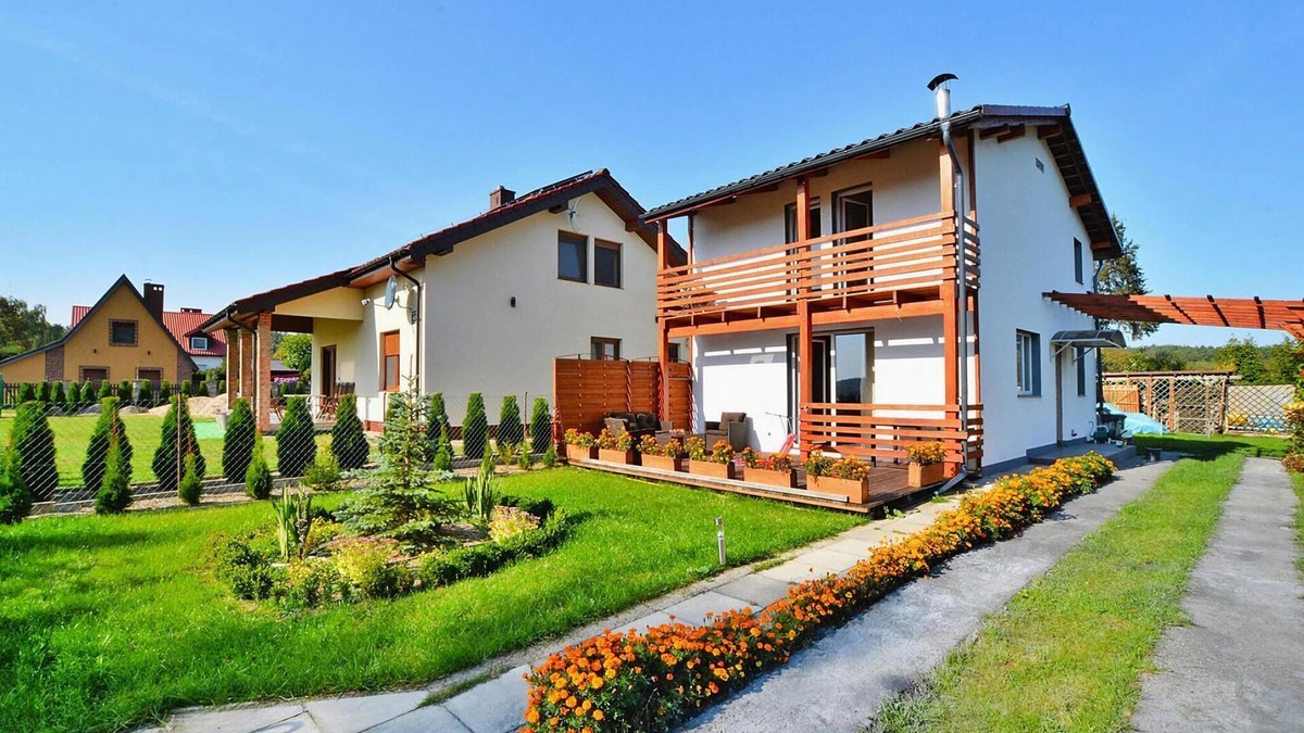 Borne Sulinowo House | Holiday house with garden in Dabrowica