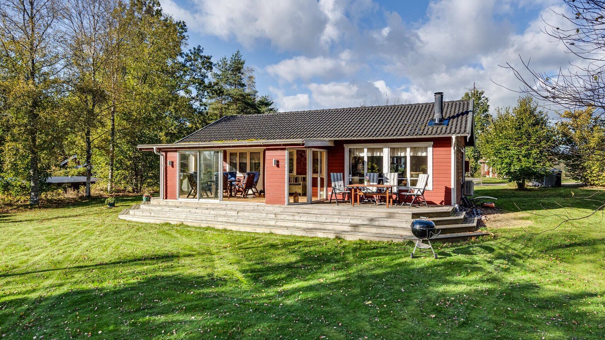 Korsveka House | Holiday house with jacuzzi near nature | SE02021