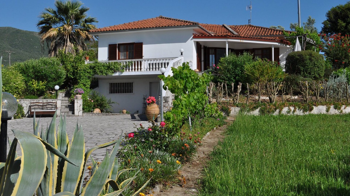Igoumenitsa House | Holiday idyll in an olive grove, Mediterranean nature with a view of the sea and mountains.