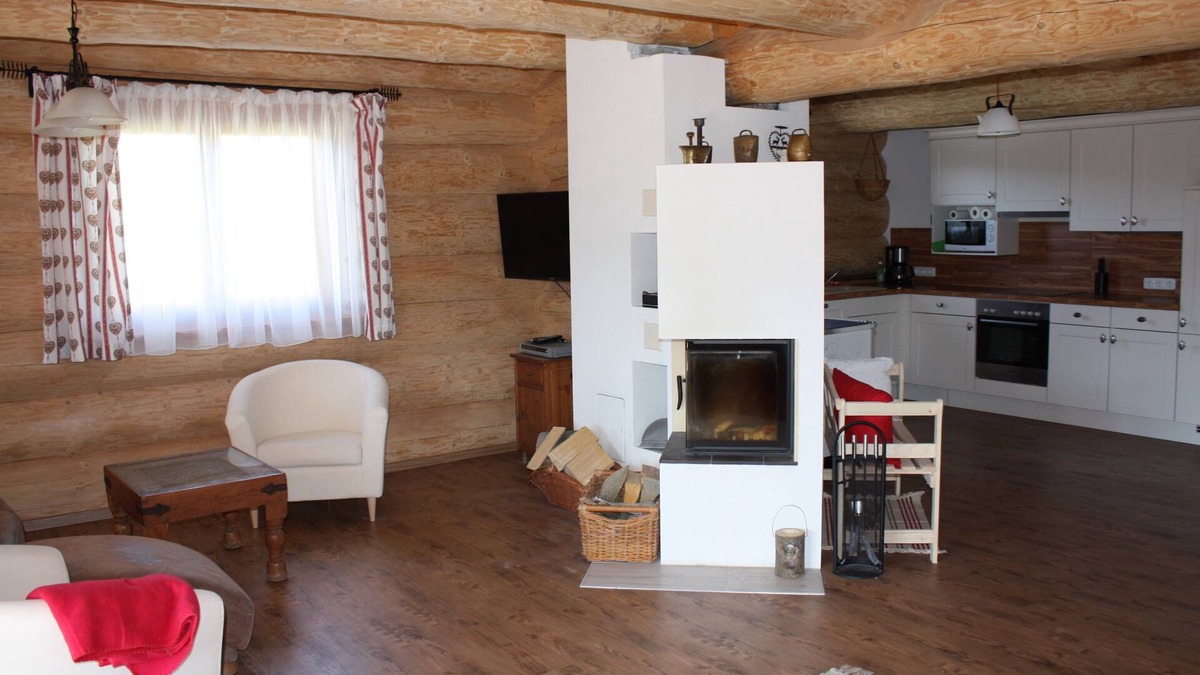 Krieglach Cabin | Holiday in Naturstammhaus