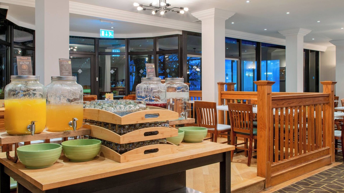 Staple Hill Hotel | Holiday Inn Bristol-Filton by IHG