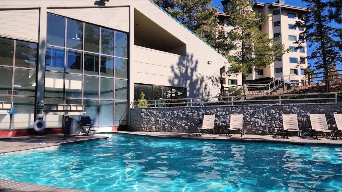Tahoe Village Resort | Holiday Inn Club Vacations Tahoe Ridge Resort by IHG Modern 1 Bedroom