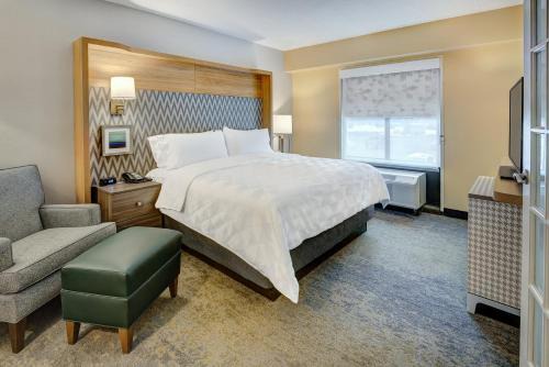 East Windsor Hotel | Holiday Inn East Windsor by IHG