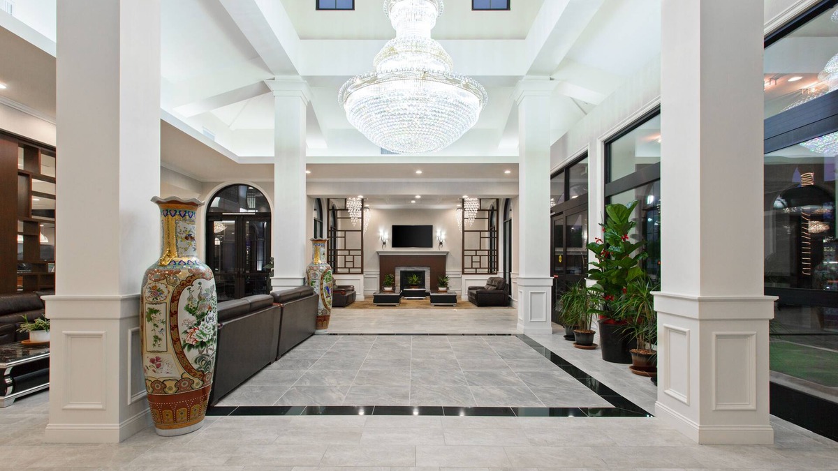El Monte Hotel | Holiday Inn El Monte - Los Angeles by IHG